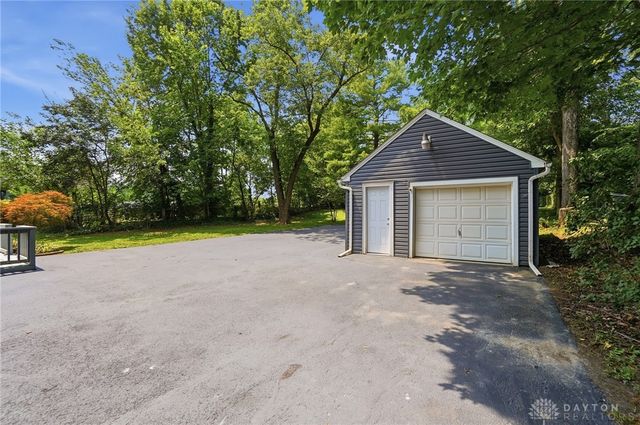 2775 S Limestone Street, Springfield Twp, OH 45505