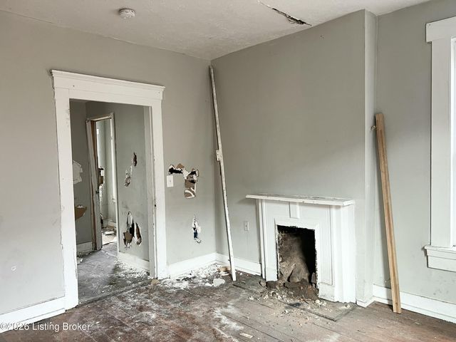 1925 W Main St, Louisville, KY 40203