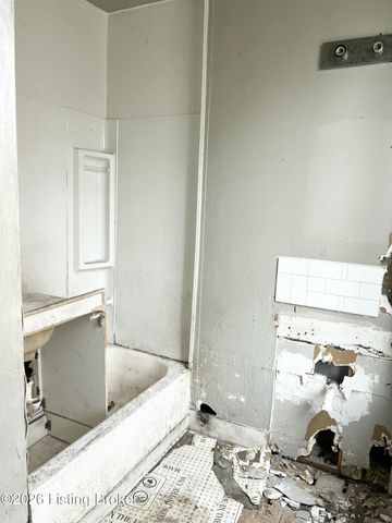 1925 W Main St, Louisville, KY 40203