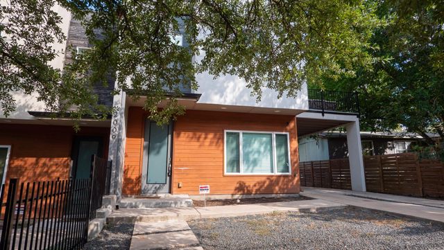 2009 Uphill LN B, Austin, TX 78741