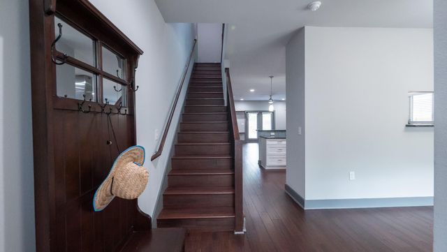 2009 Uphill LN B, Austin, TX 78741