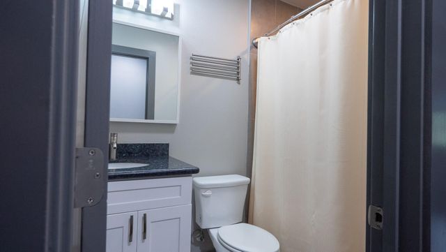 2009 Uphill LN B, Austin, TX 78741