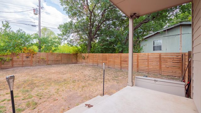 2009 Uphill LN B, Austin, TX 78741