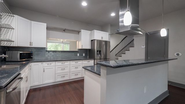 2009 Uphill LN B, Austin, TX 78741
