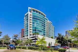 1570 Elmwood Avenue 909, Evanston, IL 60201