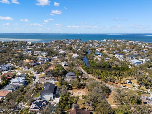 4628 W BAY TO BAY BOULEVARD, Tampa, FL 33629