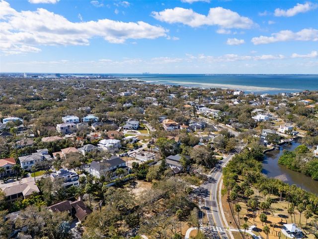 4628 W BAY TO BAY BOULEVARD, Tampa, FL 33629