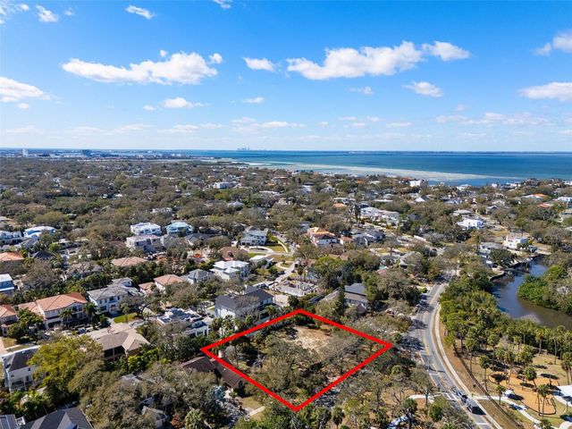 4628 W BAY TO BAY BOULEVARD, Tampa, FL 33629