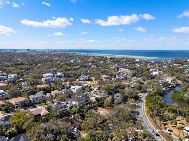 4628 W BAY TO BAY BOULEVARD, Tampa, FL 33629