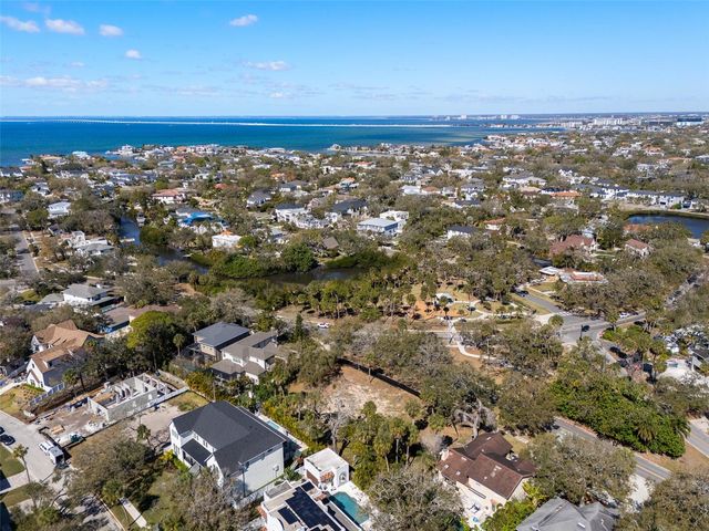 4628 W BAY TO BAY BOULEVARD, Tampa, FL 33629