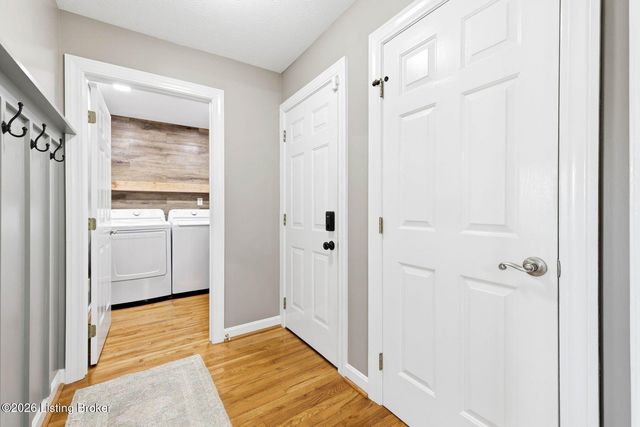 242 Kingswood Ct, Taylorsville, KY 40071