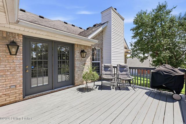 242 Kingswood Ct, Taylorsville, KY 40071