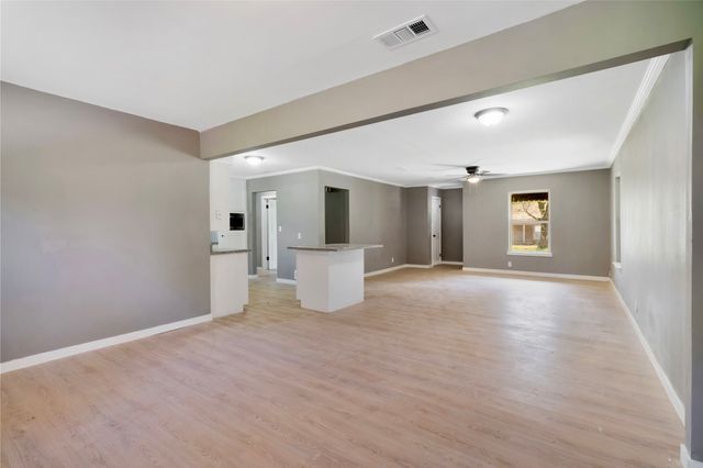 2121 Cedar Street, Paris, TX 75460
