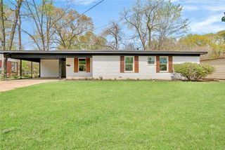 2121 Cedar Street, Paris, TX 75460