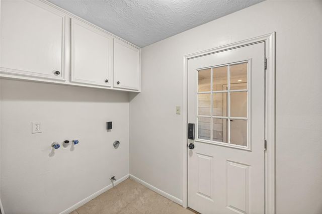 11904 N Blackjack Oak Circle, The Woodlands, TX 77380