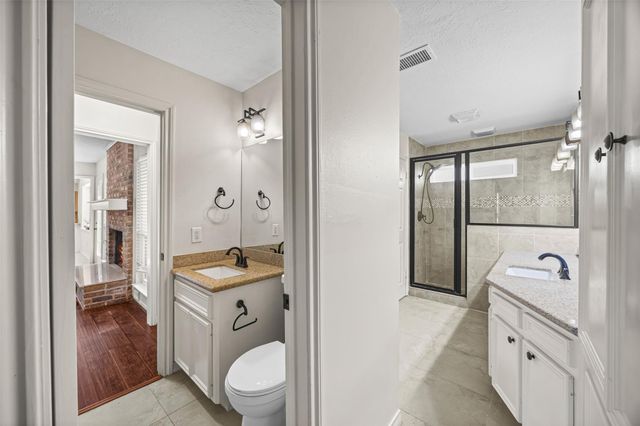 11904 N Blackjack Oak Circle, The Woodlands, TX 77380