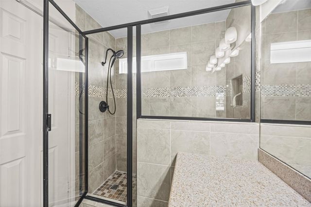 11904 N Blackjack Oak Circle, The Woodlands, TX 77380