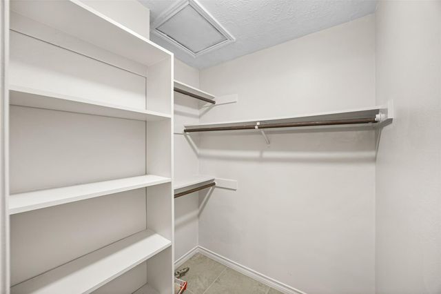 11904 N Blackjack Oak Circle, The Woodlands, TX 77380