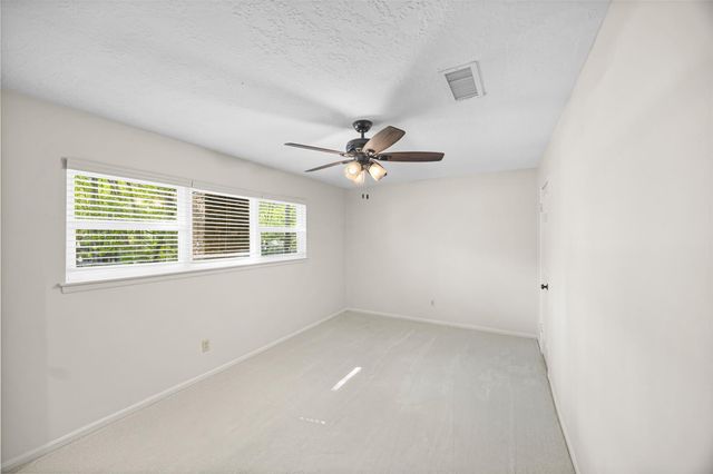 11904 N Blackjack Oak Circle, The Woodlands, TX 77380