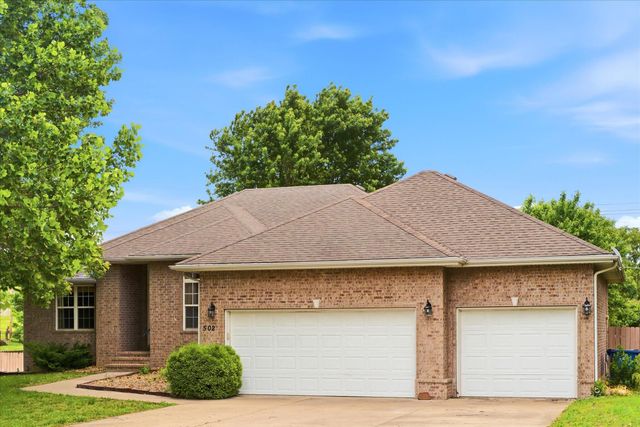 502 S Pepperhill Drive, Nixa, MO 65714