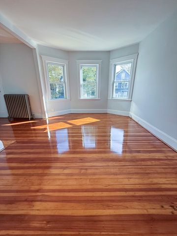 122 Florence St 2, Boston, MA 02131