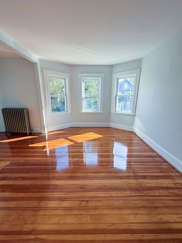 122 Florence St 2, Boston, MA 02131