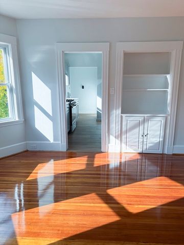 122 Florence St 2, Boston, MA 02131