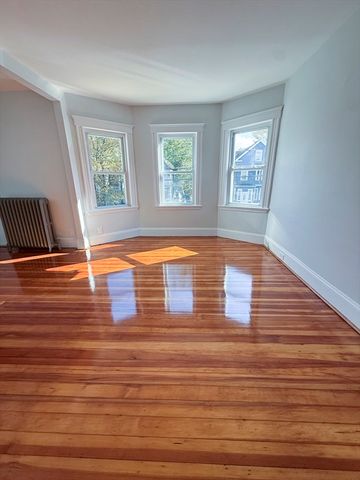 122 Florence St 2, Boston, MA 02131