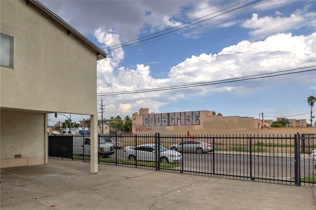 254 W 83rd Street, Los Angeles, CA 90003