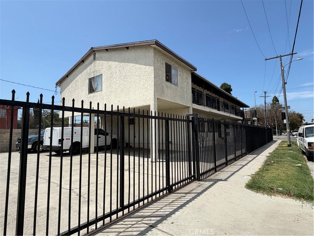 254 W 83rd Street, Los Angeles, CA 90003