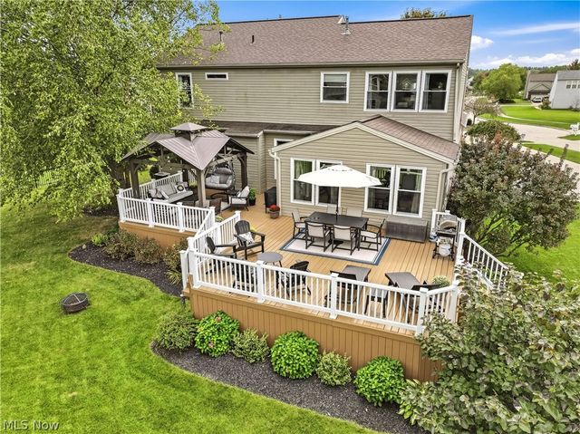 27212 Perry Circle, Olmsted Twp, OH 44138