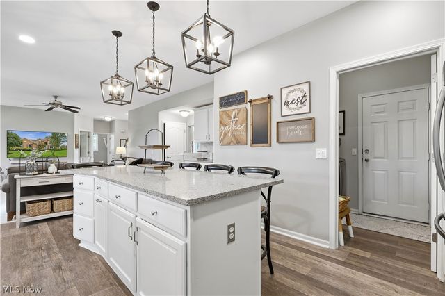 27212 Perry Circle, Olmsted Twp, OH 44138