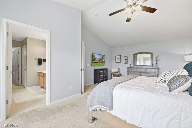 27212 Perry Circle, Olmsted Twp, OH 44138