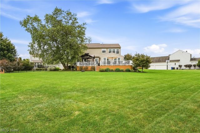 27212 Perry Circle, Olmsted Twp, OH 44138