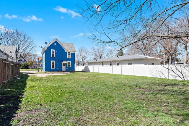 805 4th Street SW, Willmar, MN 56201