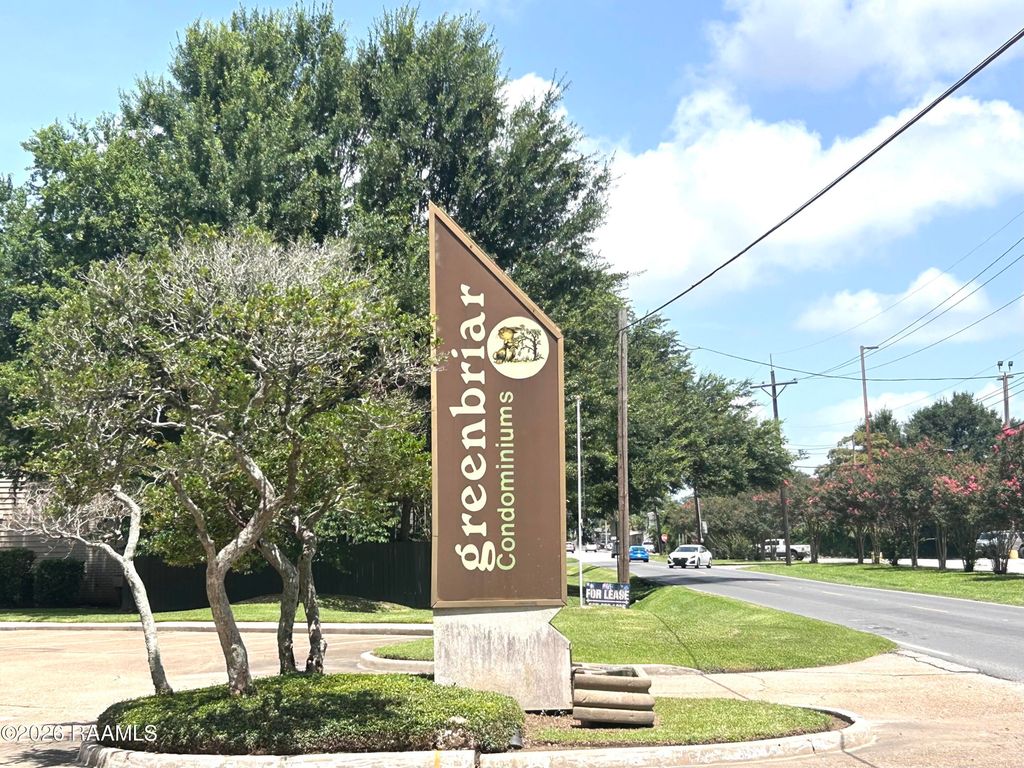 220 Doucet Road 111b, Lafayette, LA 70503