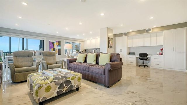 1104 BENJAMIN FRANKLIN DRIVE 519, Sarasota, FL 34236