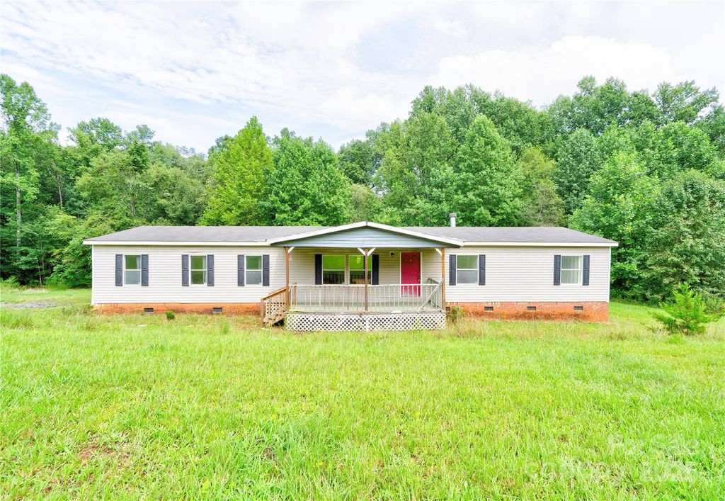 136 Foxhill Drive, Kingstown, NC 28150