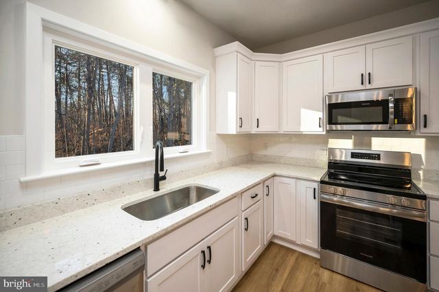 9388 HOMESTEAD PL, King George, VA 22485