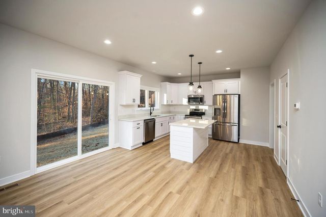 9388 HOMESTEAD PL, King George, VA 22485