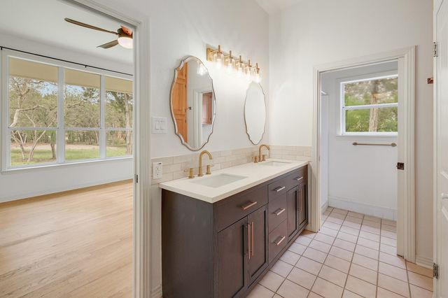 1700 Patterson RD, Austin, TX 78733