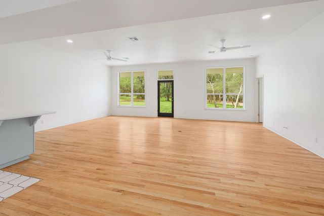 1700 Patterson RD, Austin, TX 78733