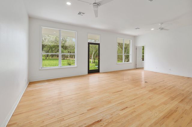 1700 Patterson RD, Austin, TX 78733