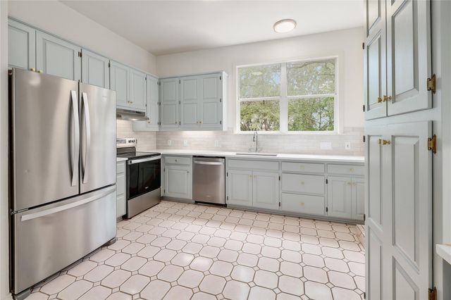 1700 Patterson RD, Austin, TX 78733