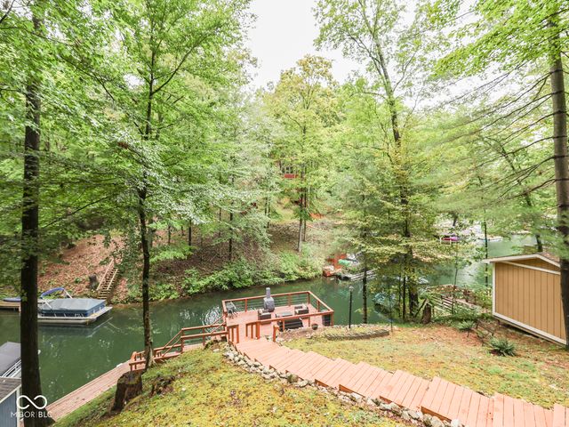 7210 Halibut Drive, Nineveh, IN 46164