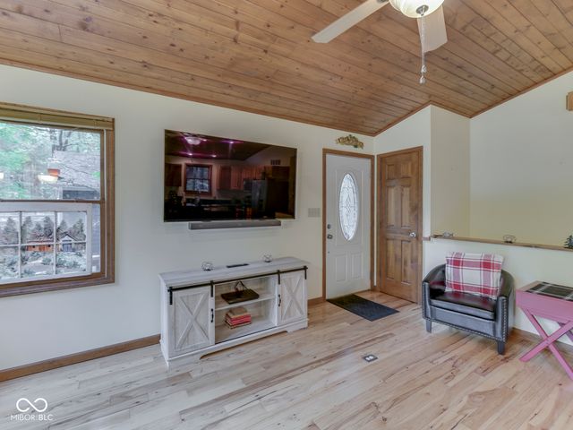 7210 Halibut Drive, Nineveh, IN 46164