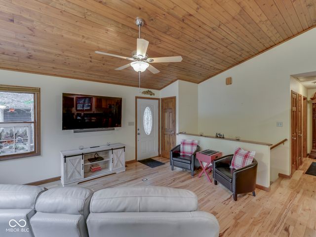 7210 Halibut Drive, Nineveh, IN 46164