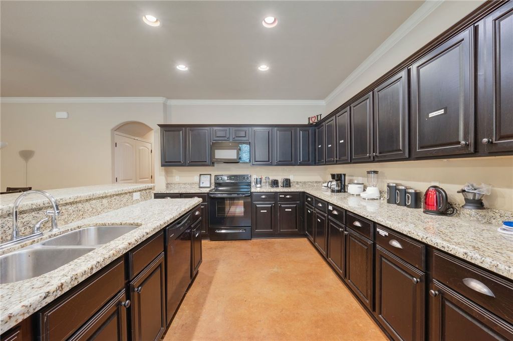 125 Armored Avenue, College Station, TX 77845 — photo 5