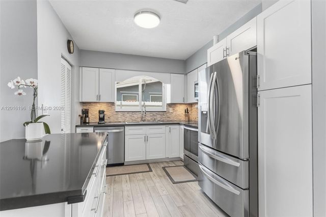 8451 NW 16th St, Pembroke Pines, FL 33024