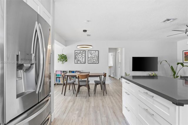 8451 NW 16th St, Pembroke Pines, FL 33024